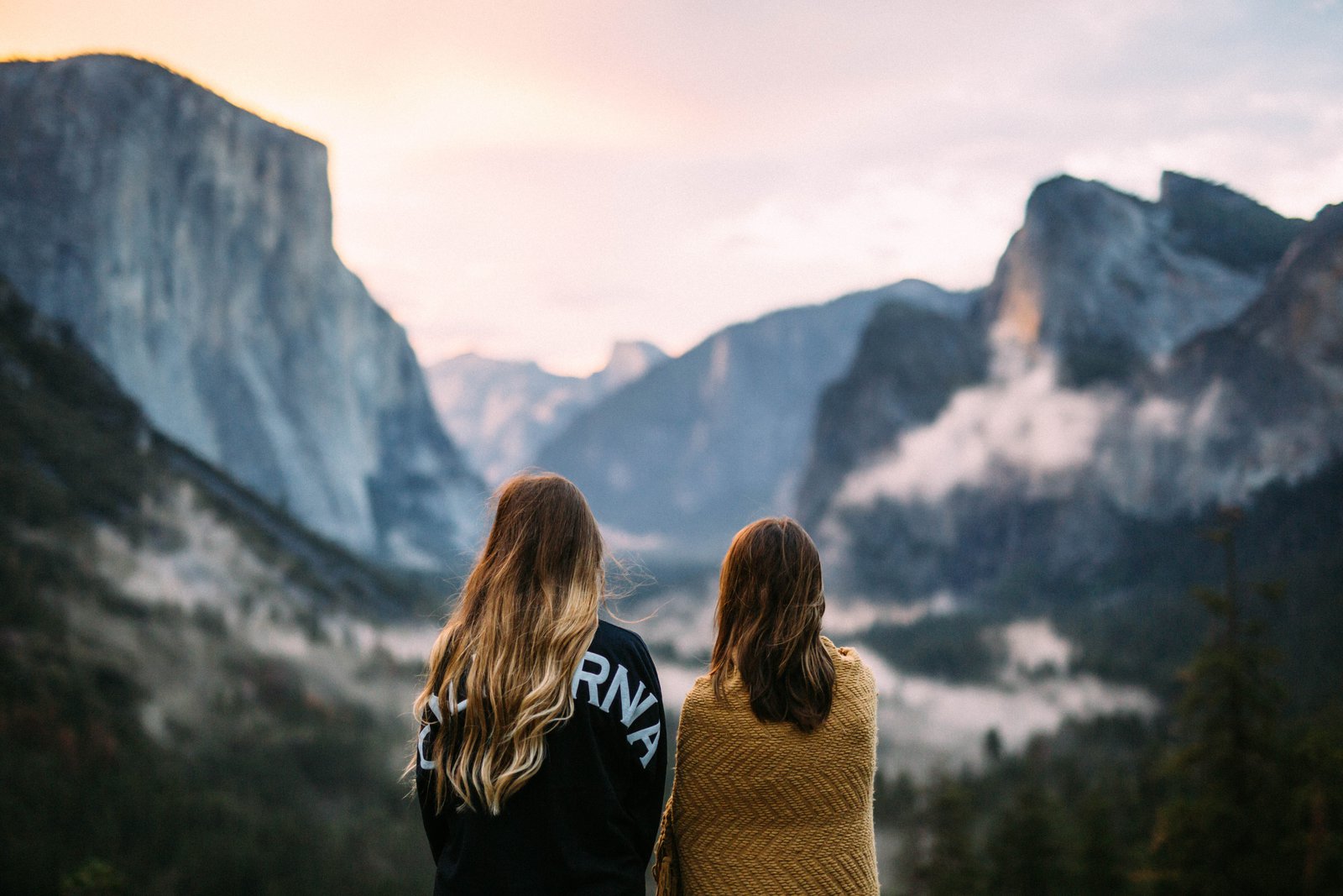 Bestiemoon: the travel trend of the hour - Unsplash