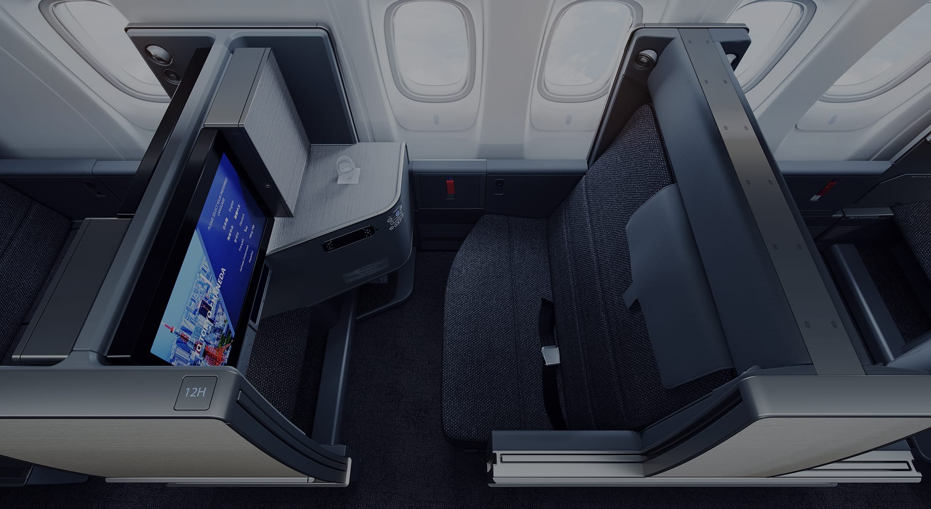 Emirates, Thai, ANA: a week in Bangkok with points - ana business class the room