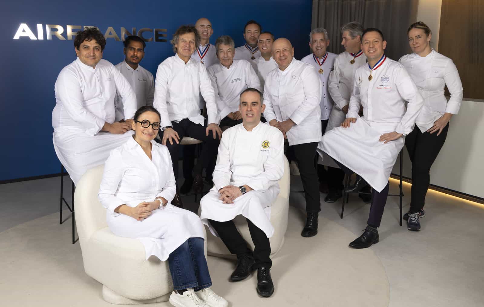 Air France: Olivier Perret signs the new business class menu (Interview) - Chefs Air France