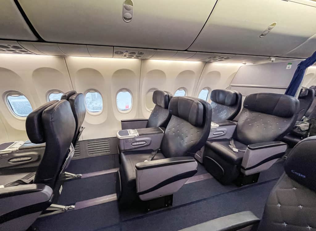 Review Copa Airlines B737800 in Business and Economy Class
