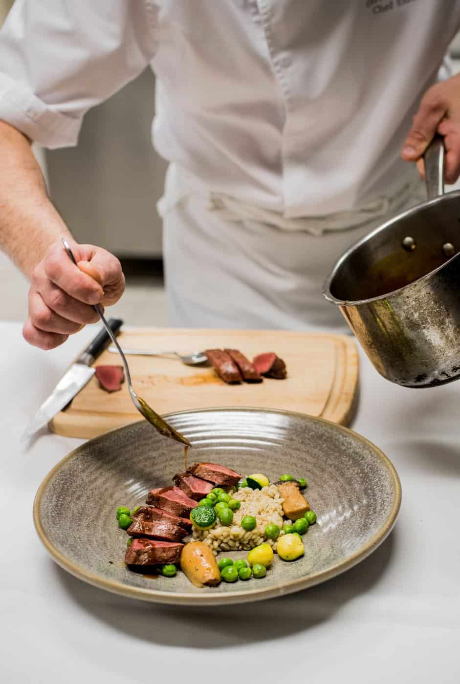 Air France: Olivier Perret signs the new business class menu (Interview) - Olivier Perret 2