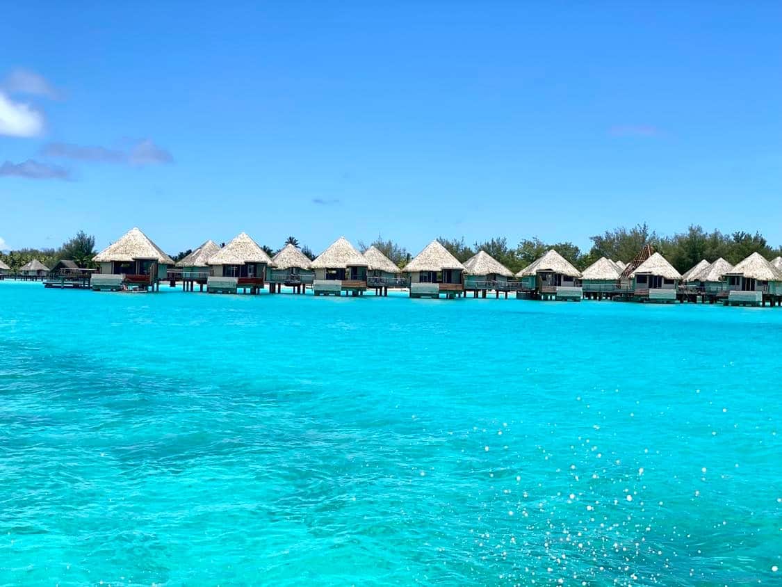 Polynesia: My two-week itinerary in French Polynesia - pilotis à Bora Bora