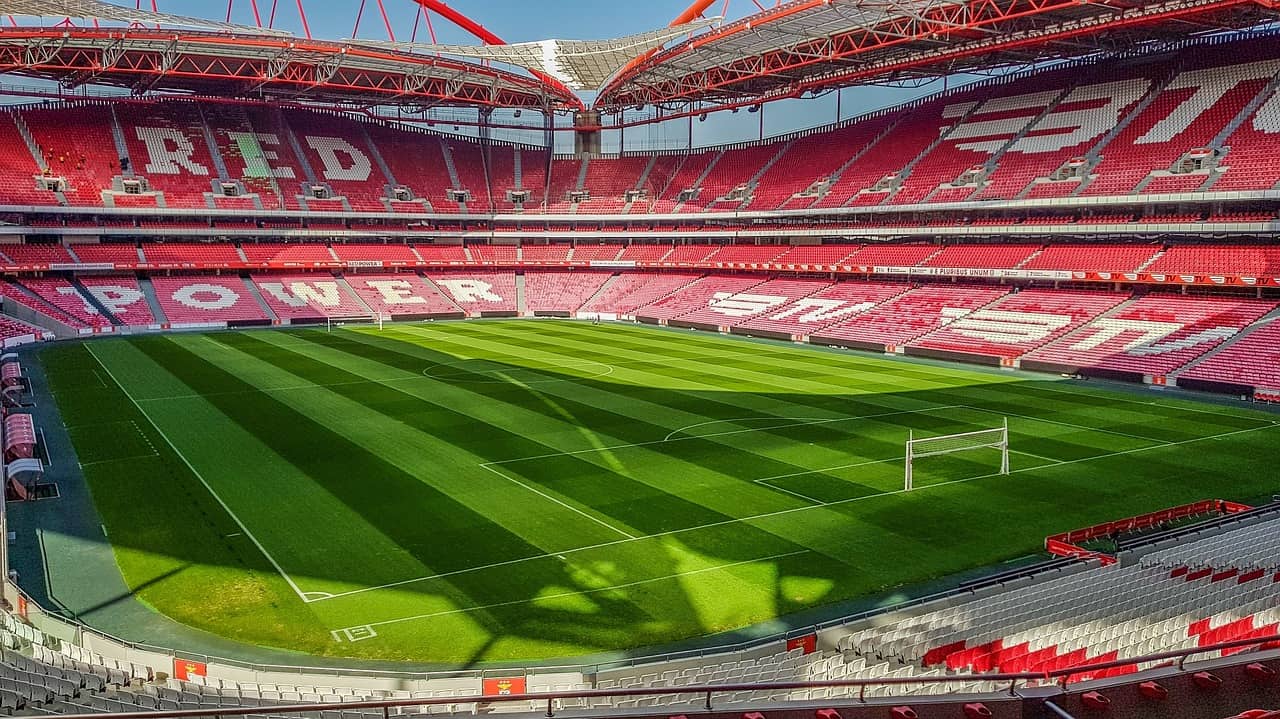 Portugal: best activities for a stay in Lisbon - Benfica Stadium Pixabay