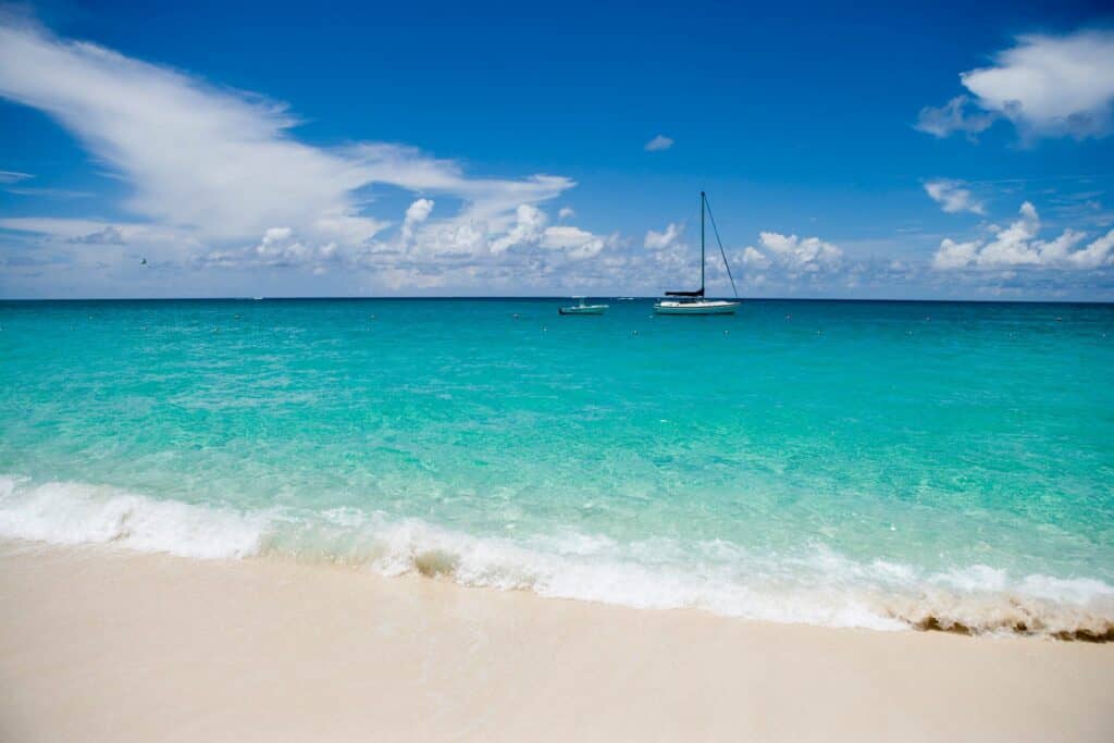Cable Beach – Travel Bahamas Facebook