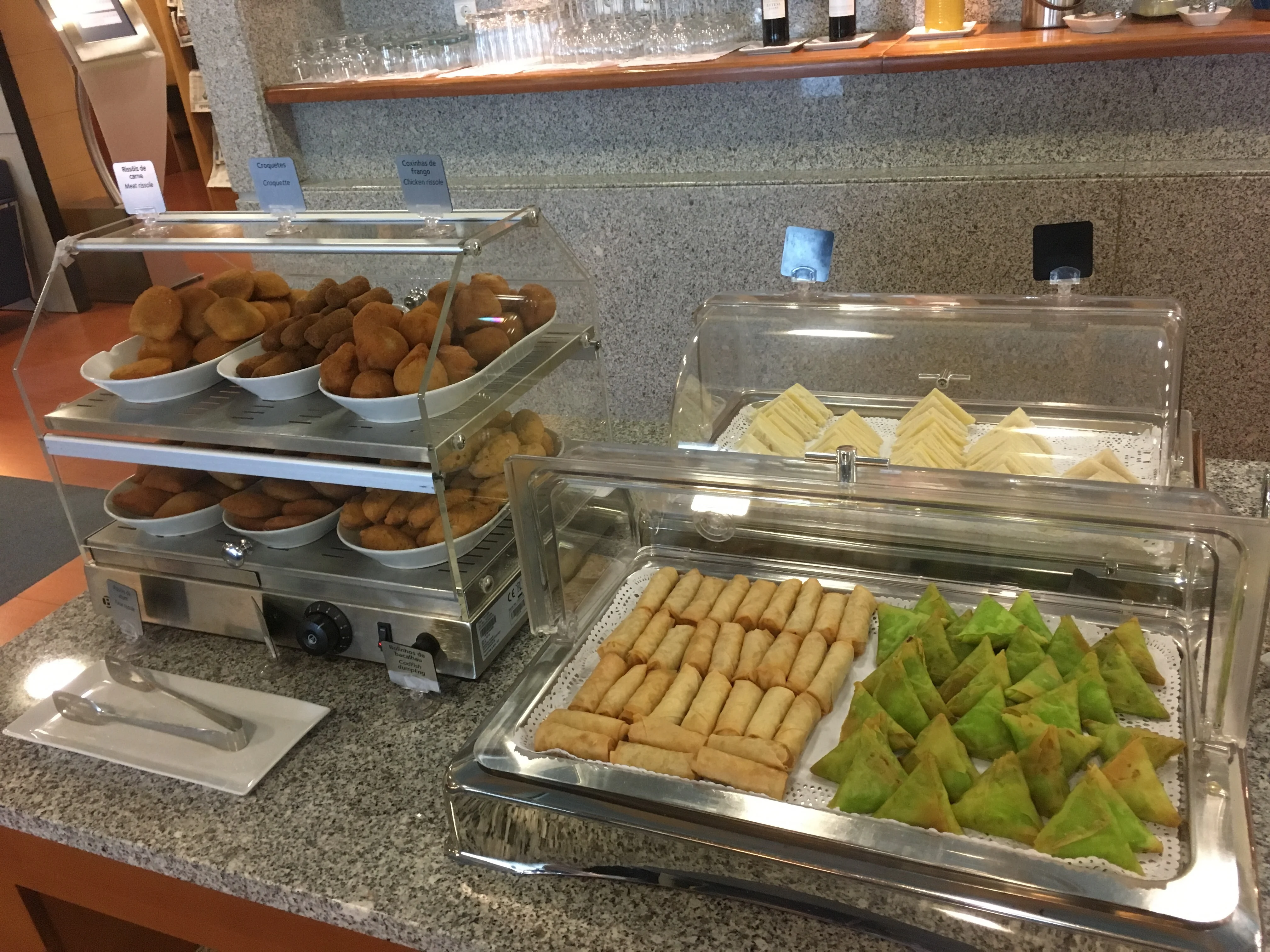 Review: ANA Airport Lounge - Porto OPO - porto_salon_ana3