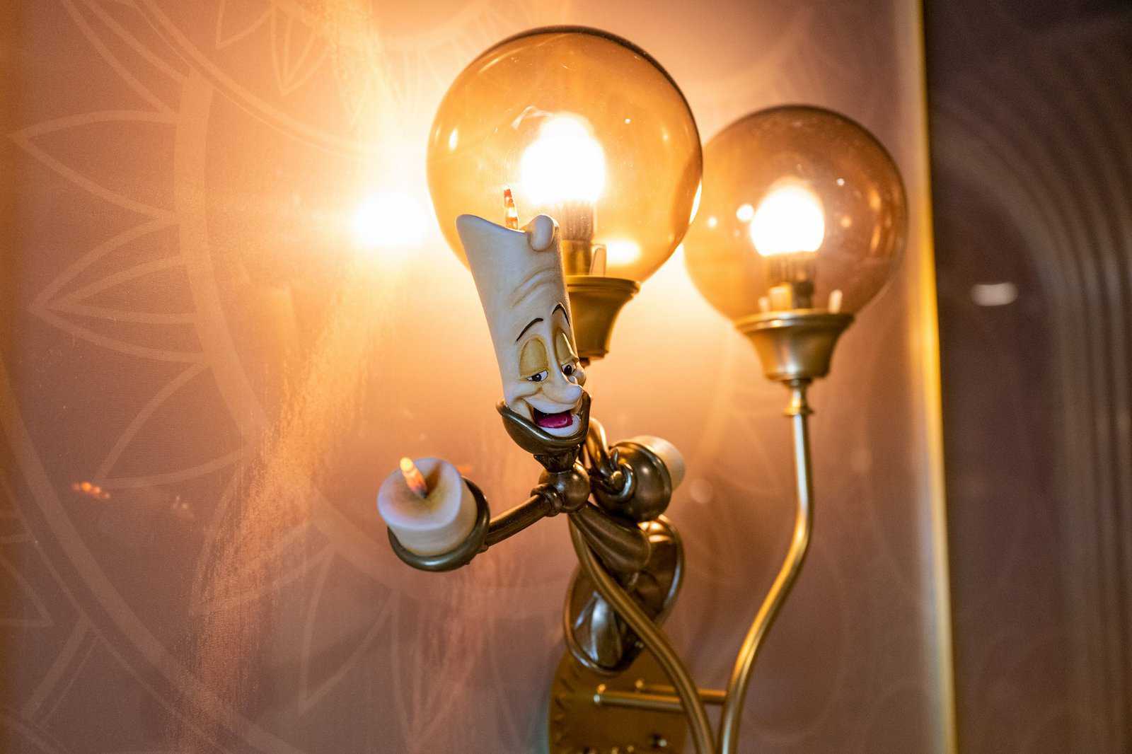 Disney: Our ultimate guide to Disney Cruise Line cruises - chandelier