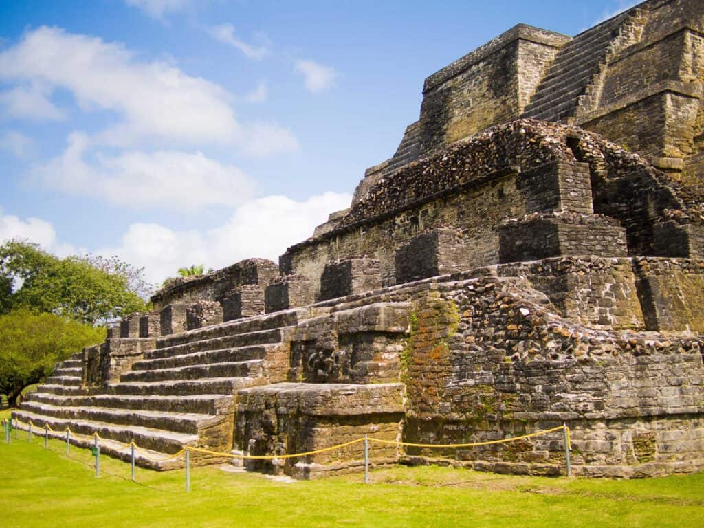Ruines mayas unsplash