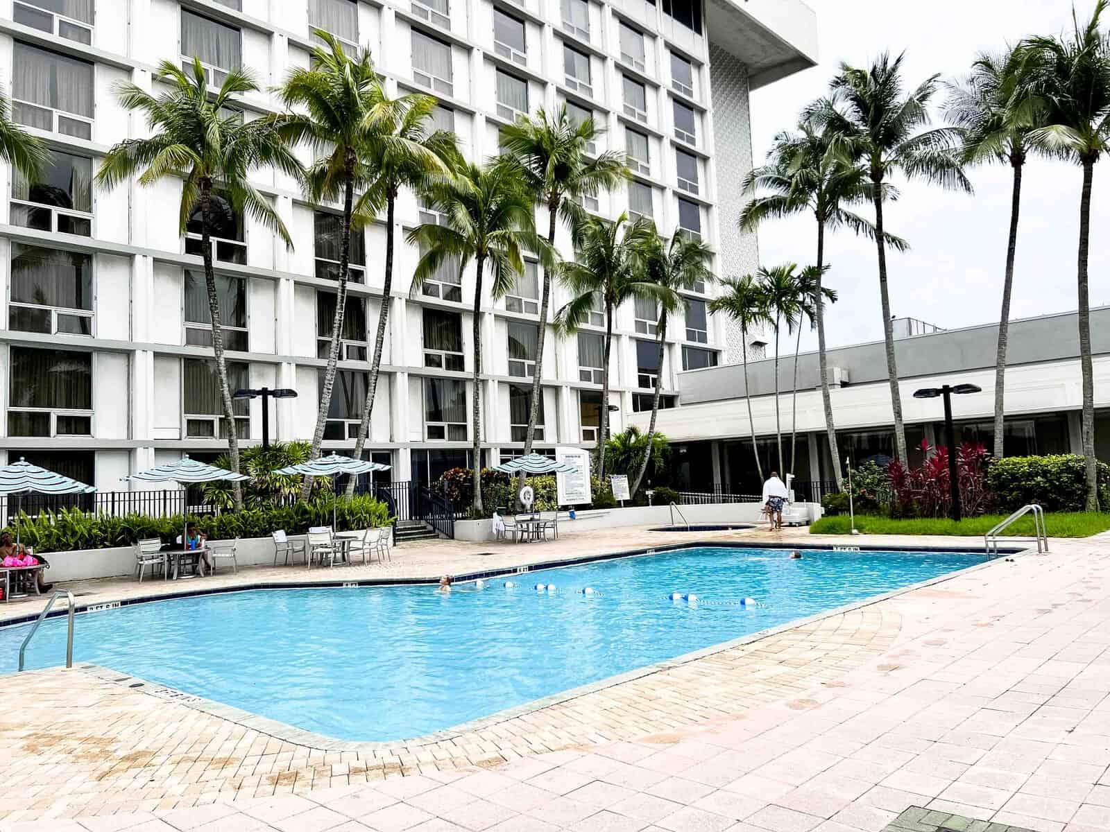 Avis&nbsp;: Courtyard Miami Airport | Marriott Bonvoy - Courtyard Miami Airport-Pool