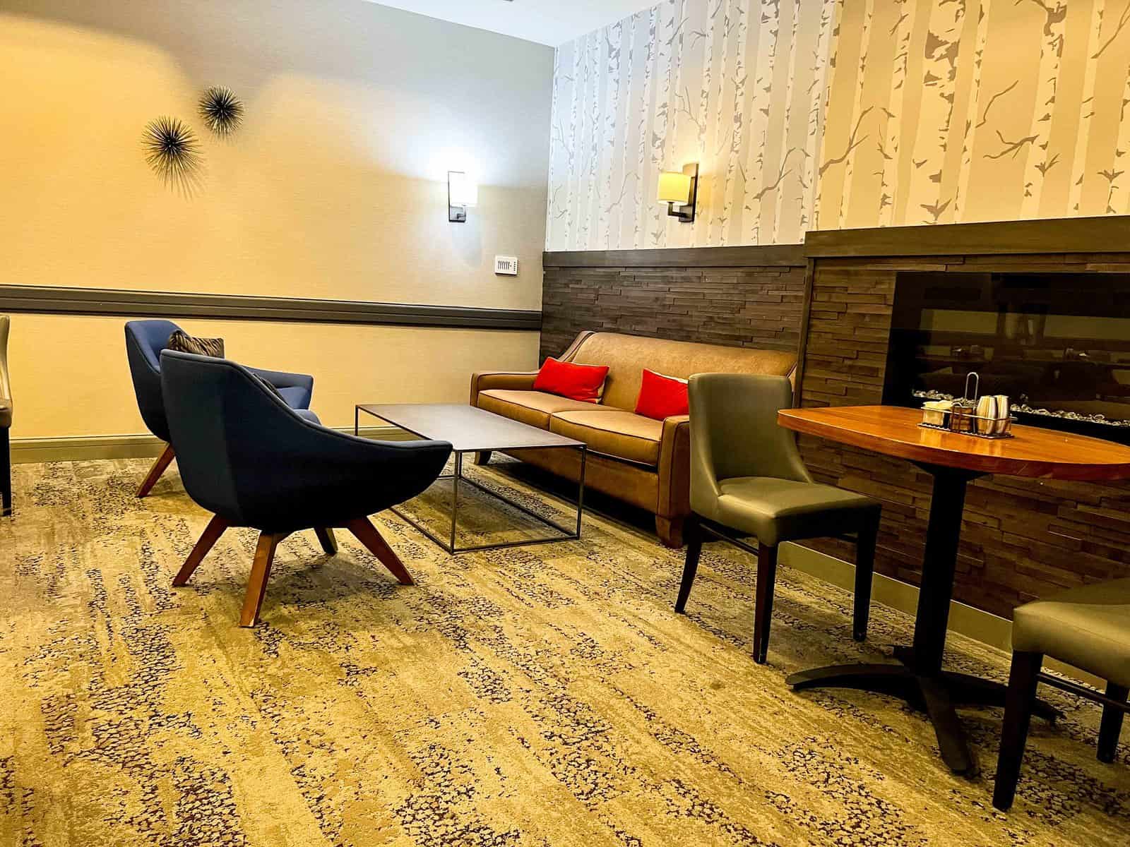 Review: Courtyard Toronto Downtown | Marriott Bonvoy - Courtyard Toronto Downtown Breakfast 4