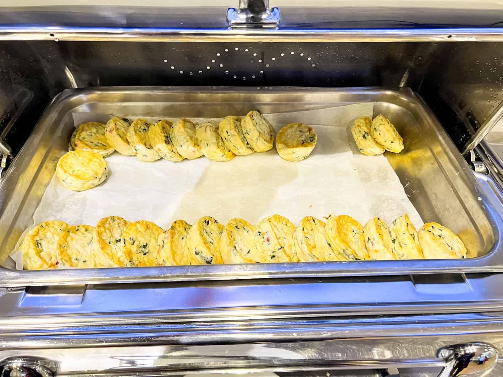 Review: Courtyard Toronto Downtown | Marriott Bonvoy - Courtyard Toronto Downtown Breakfast 6