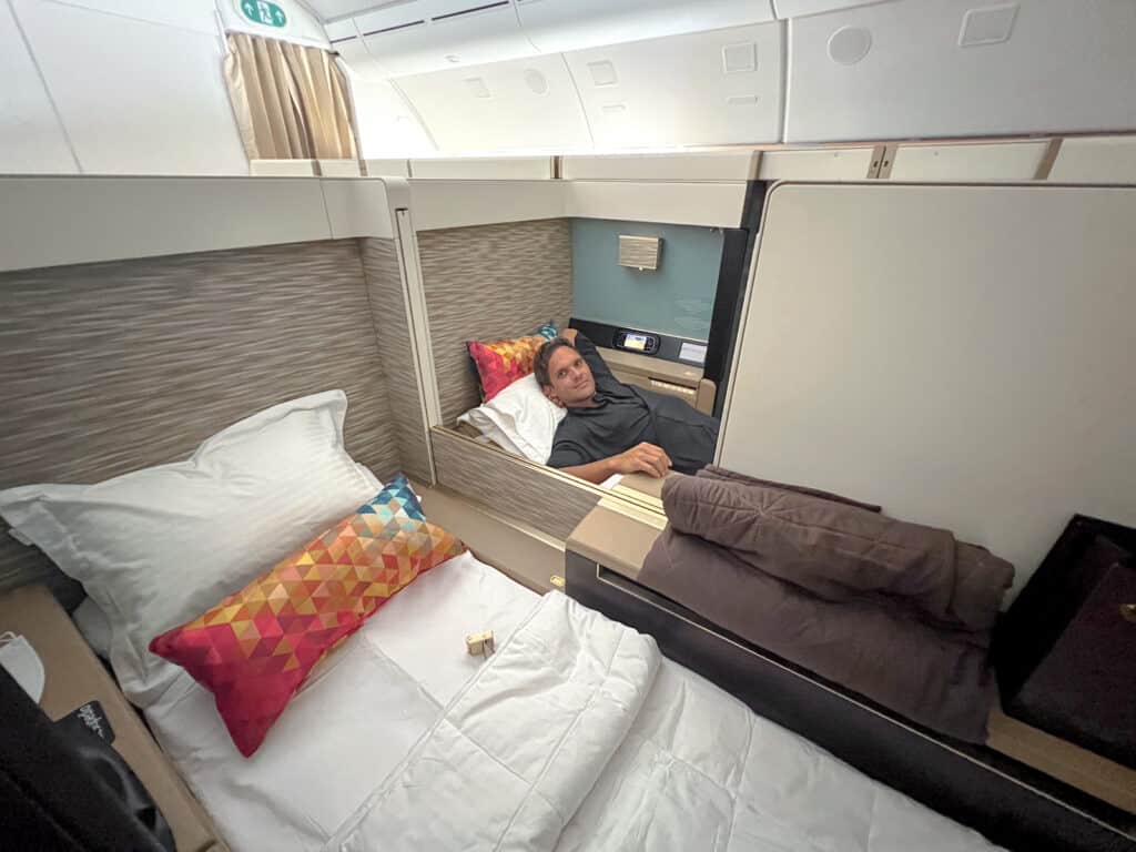 Review: Etihad Airways 787 | First Class | AUH-GVA | Milesopedia