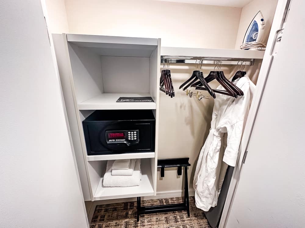 Fairmont Queen Elizabeth Montreal-08