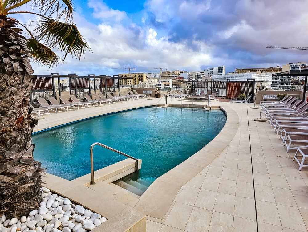 Malta Marriott Hotel & Spa – Piscine Terrasse 15