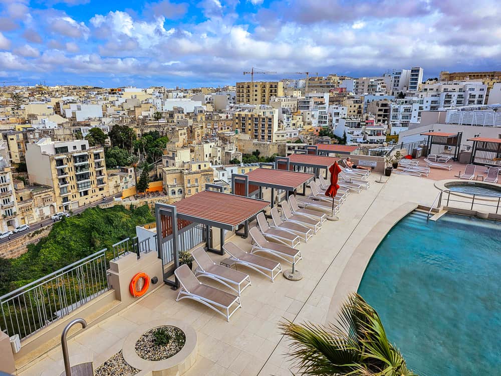 Malta Marriott Hotel & Spa – Piscine Terrasse 7