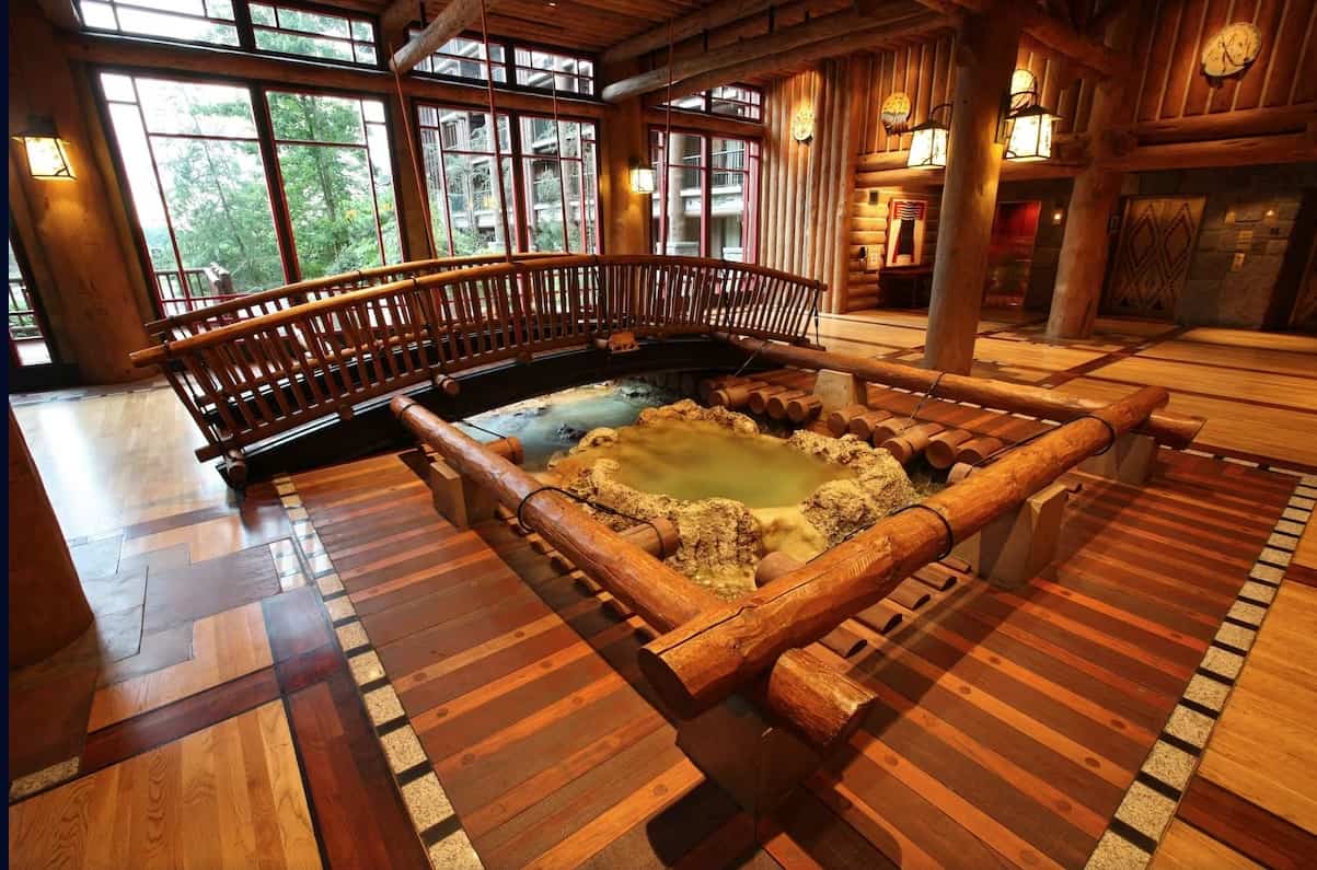 Discover Walt Disney World without entering the theme parks - wilderness-lodge-1