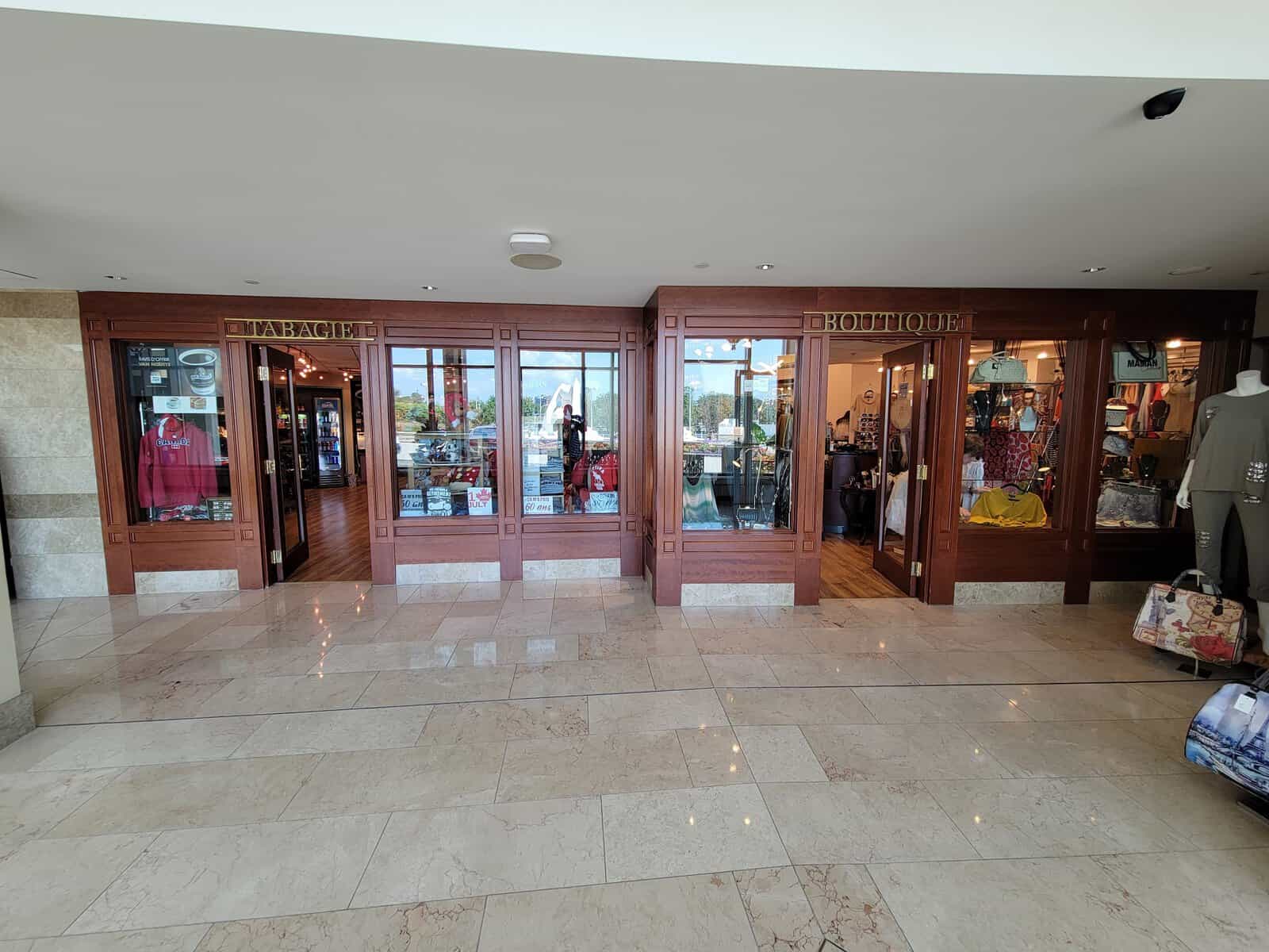 Hilton Lac Leamy – boutiques-1