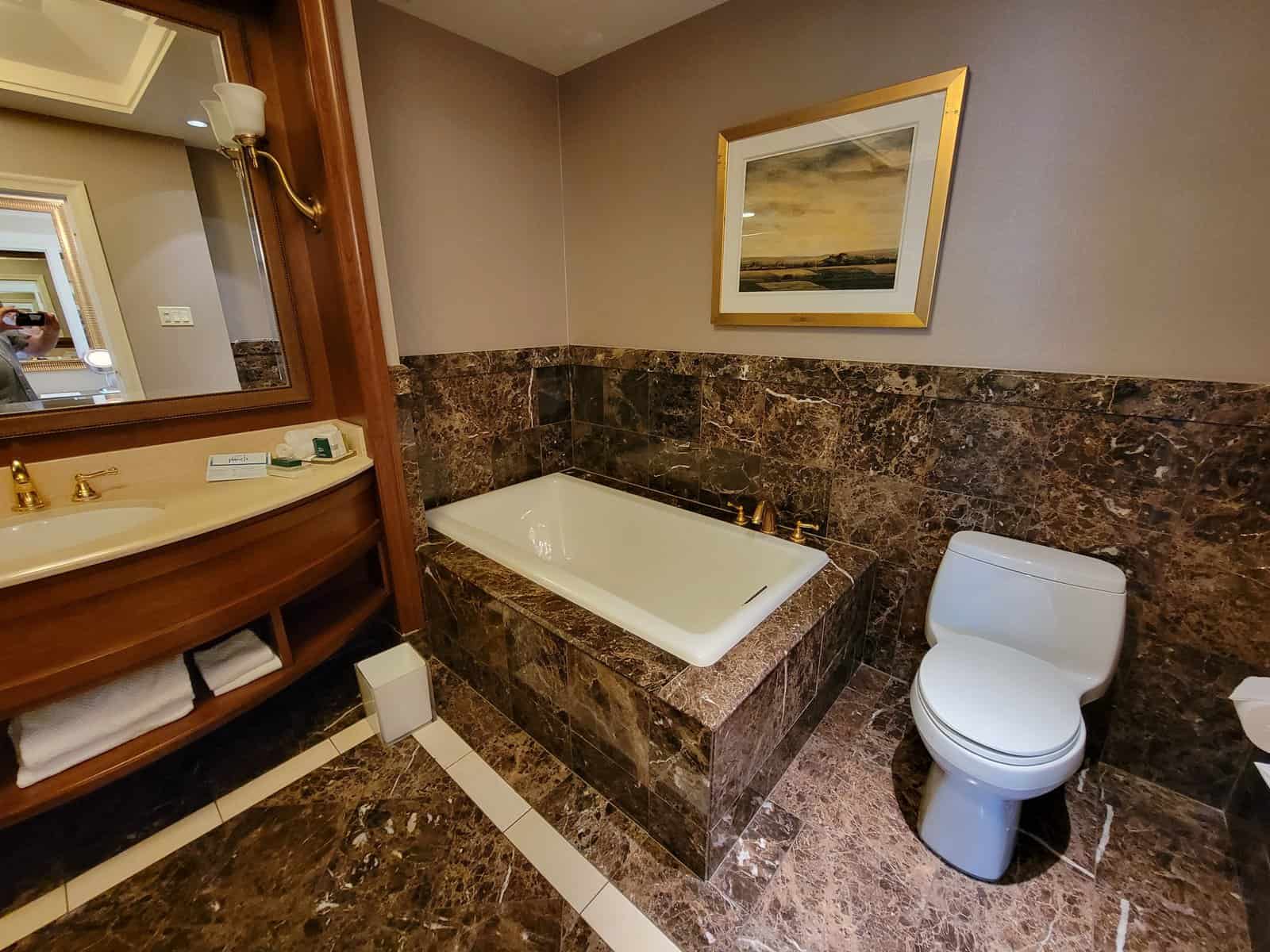 Hilton Lac Leamy – chambre-salle-de-bain-2