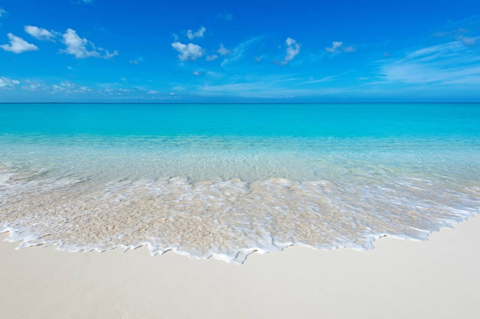 Turquoise Islands: our guide to all-inclusive packages and activities - Leeward Beach