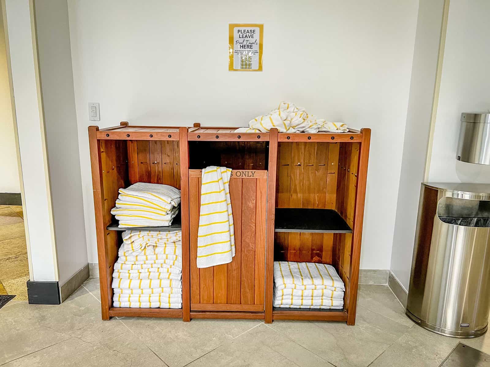 Avis&nbsp;: Sheraton Portland at Sable Oaks | Marriott Bonvoy - Sheraton Portland at Sable Oaks-pool towels