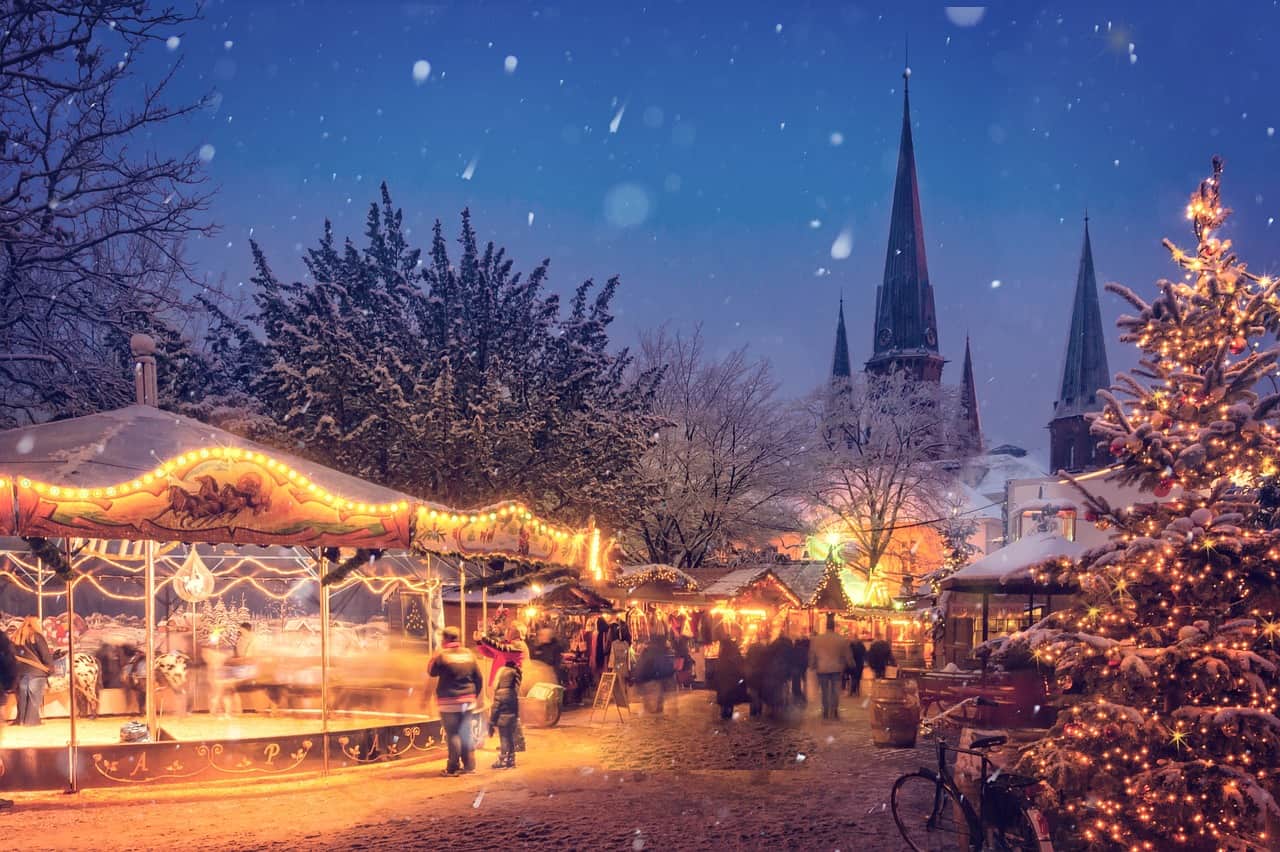 The 10 Best Christmas Markets in Europe in 2025 - illuminated-1479168-1280