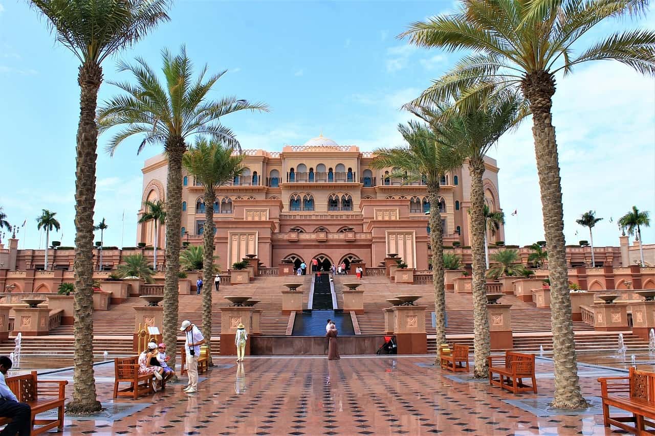 Air France-KLM and Etihad Airways partnership&nbsp;: Book award flights with Flying Blue - palace-Abu Dhabi