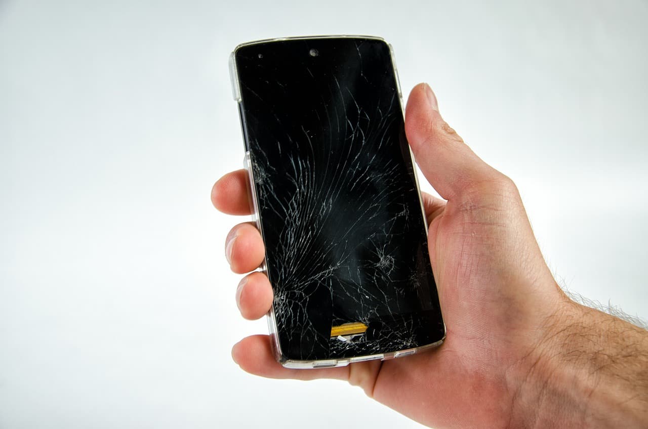 Get up to 25,000 BMO Rewards points with the BMO eclipse rise Visa* Card (no annual fee) - smartphone insurance