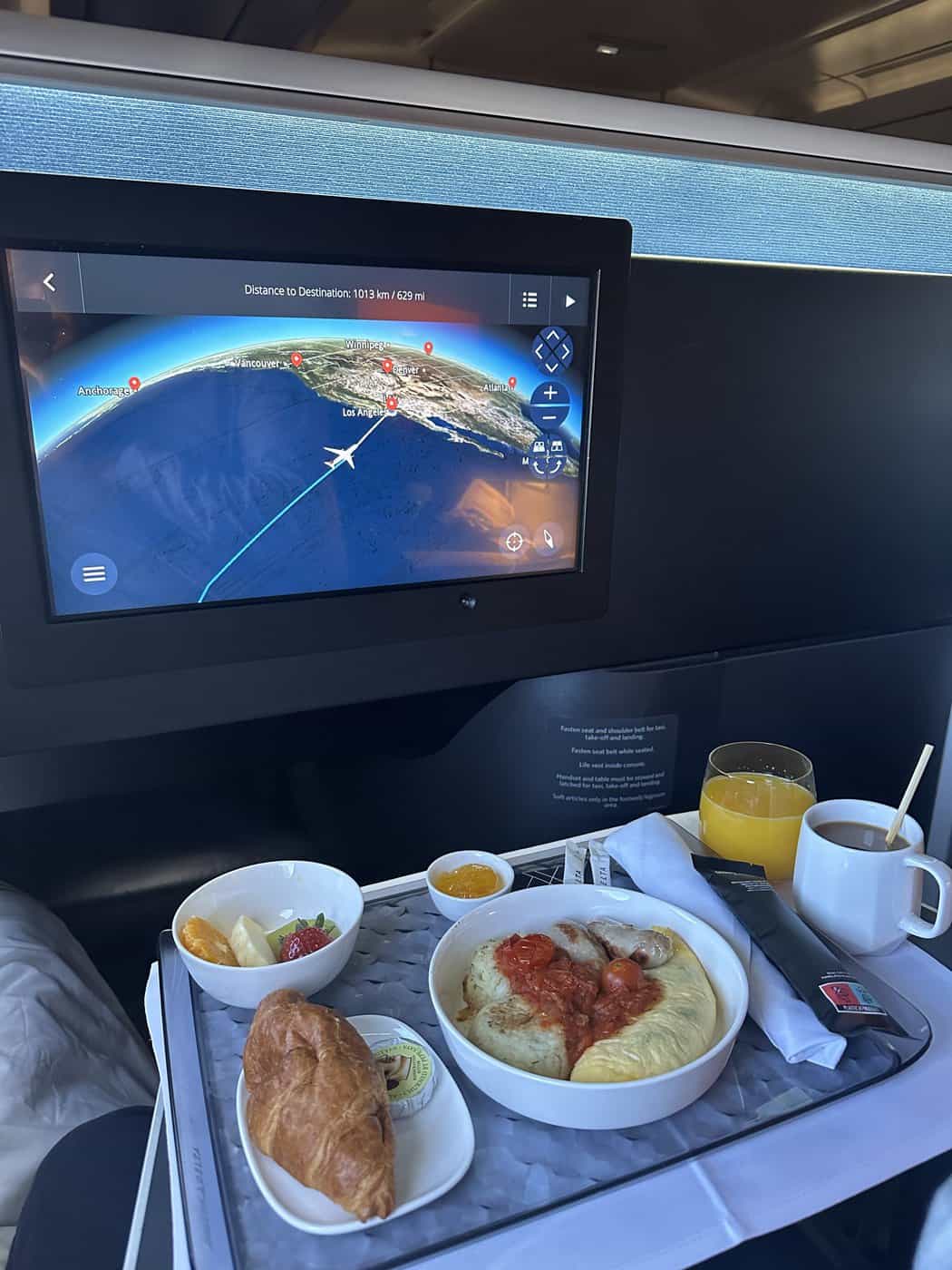 Review: Delta A350 | Delta One Suite | SYD-LAX - Breaky