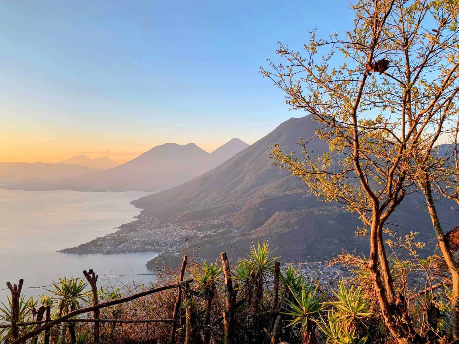Jeunes professionnels&nbsp;: voyagez plus et mieux avec la Carte Mastercard Platine Banque Nationale - guatemala rostro maya atitlan