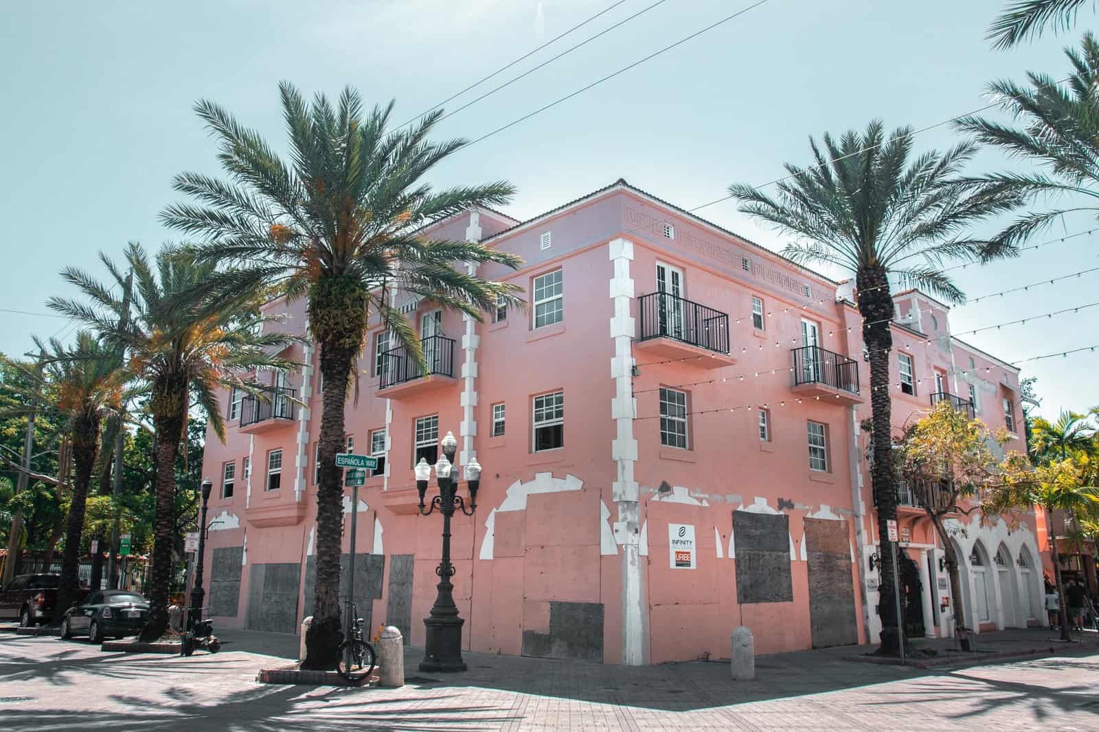 Our travel guide for your long weekend in Miami - little havana-unsplash