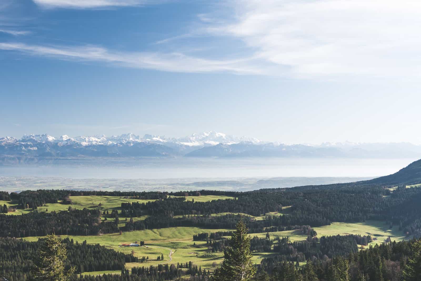 Témoignage&nbsp;: La Suisse en famille avec les points - suisse jura unsplash