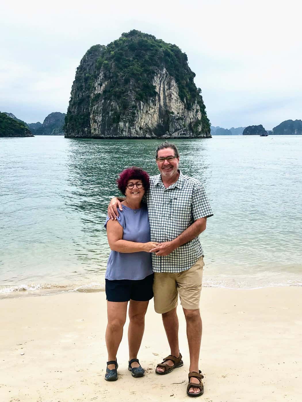 Témoignage : Un mini tour du monde de 2 mois avec les points - Louis et Sylvie Baie d’Halong