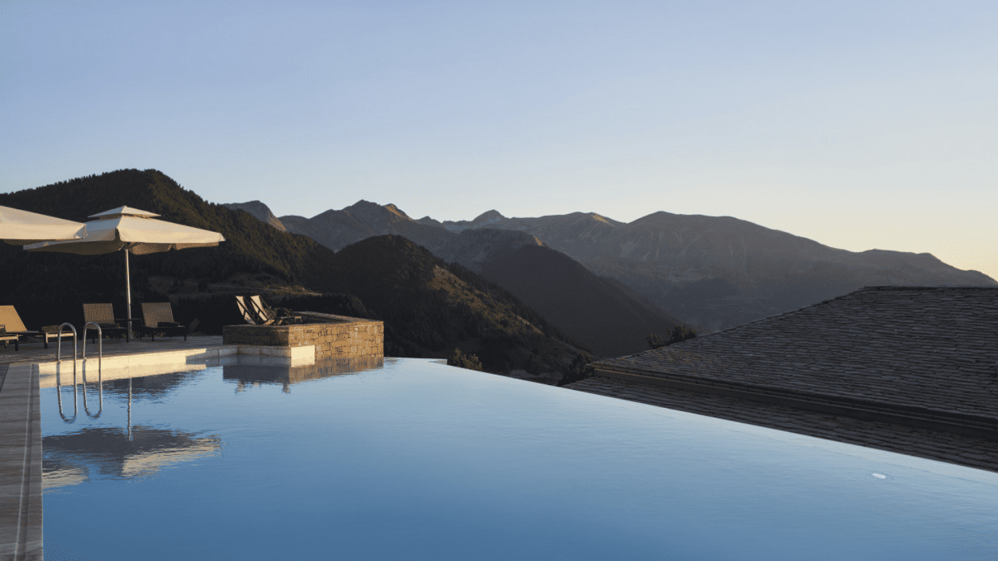 Mr and Mrs Smith Hotels: Where Luxury Becomes Affordable - Grand-Forest-Motsovo-Mr-and-Mrs-Smith