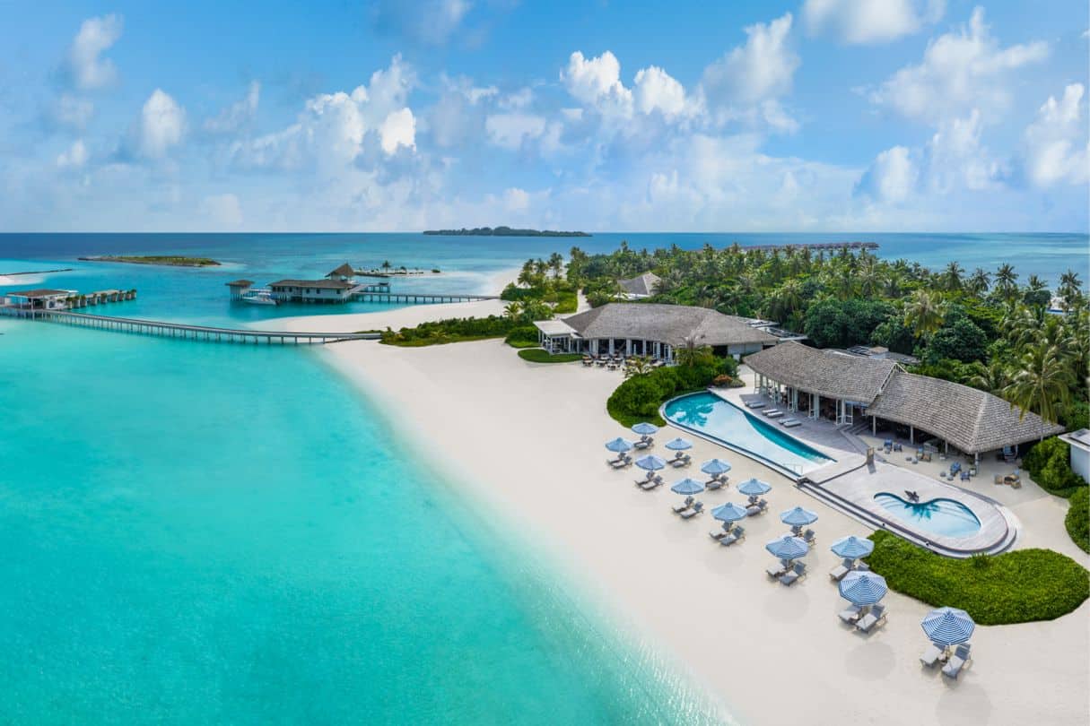 Our Guide to Overwater Villas Around the World - Le Méridien Maldives Resort & Spa