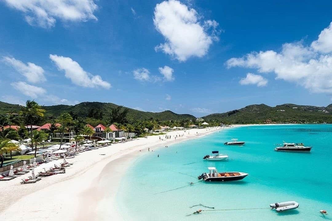 Saint-Barthélemy: the French art of living under the Caribbean sun - Plage-Saint-Jean-Saint-barth