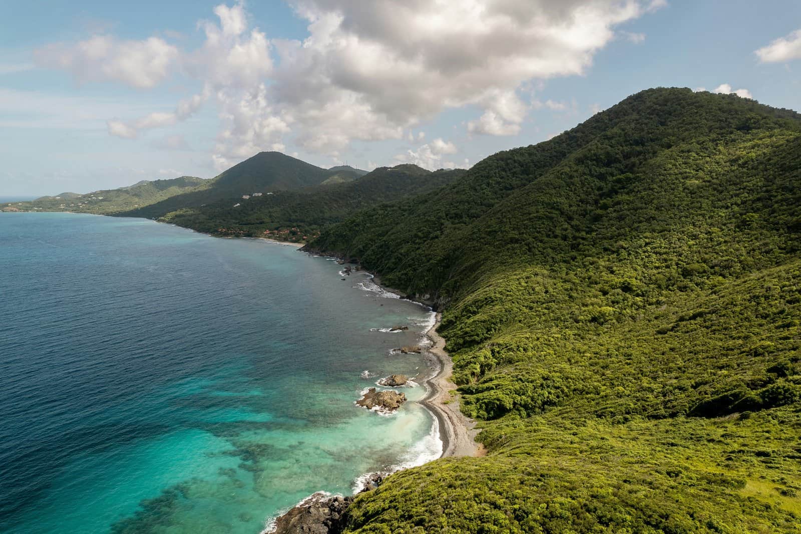 United States: the best tropical destinations - Sainte-Croix-unsplash