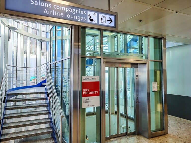 Review Air France KLM lounge, Geneva International Airport, Terminal