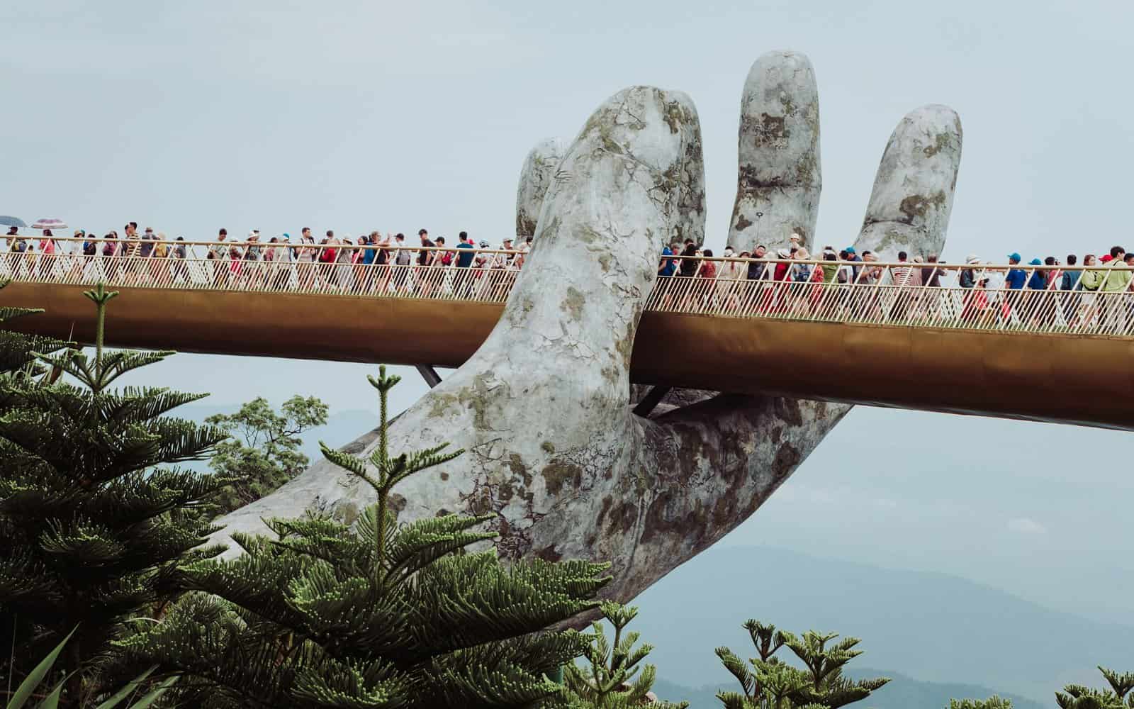 Vietnam Travel Guide | Itineraries and Highlights - danang-pont-vietnam-unsplash