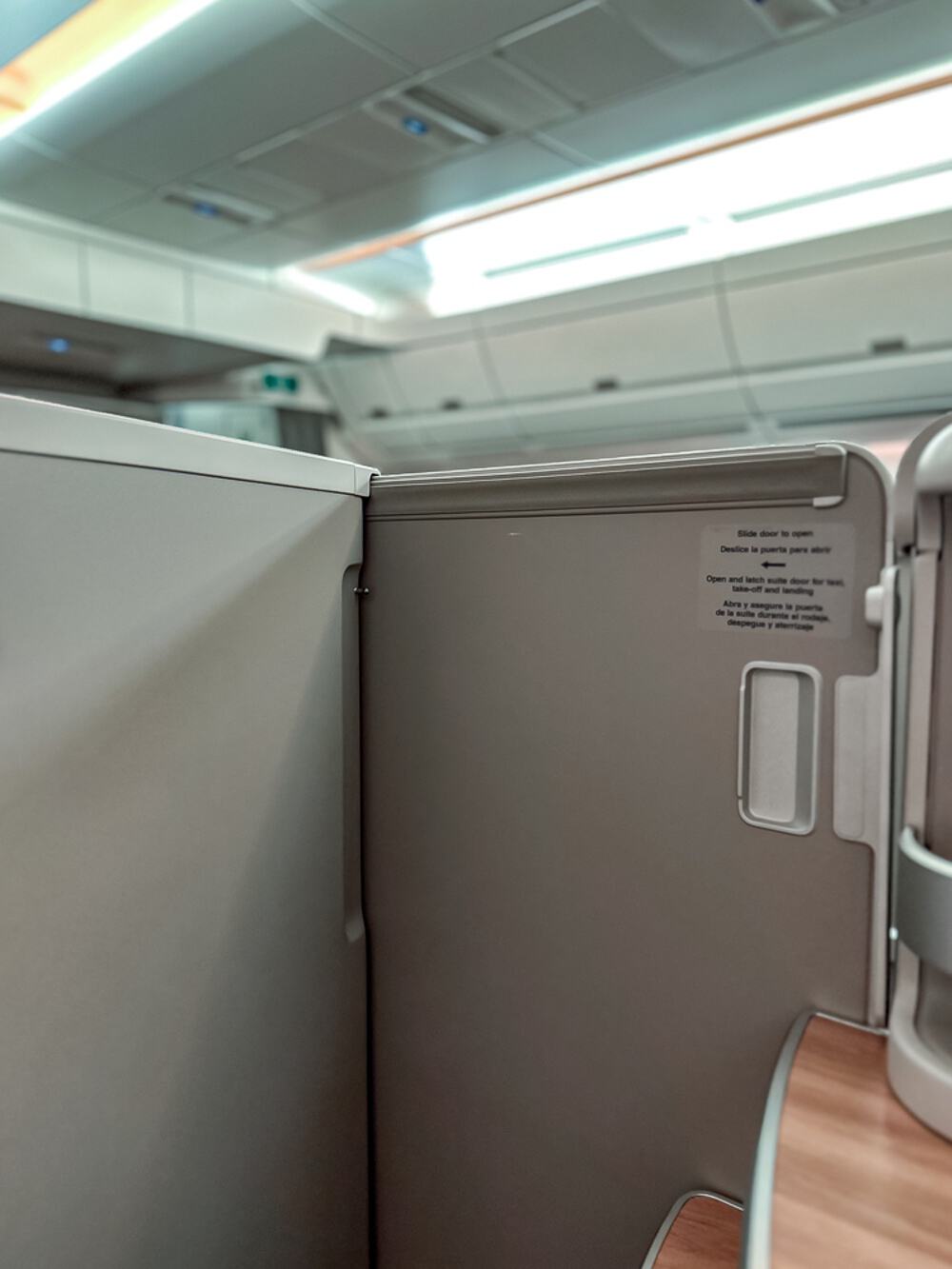 Review: Iberia A350 | Business Class | LHR-MAD - ibA359-14