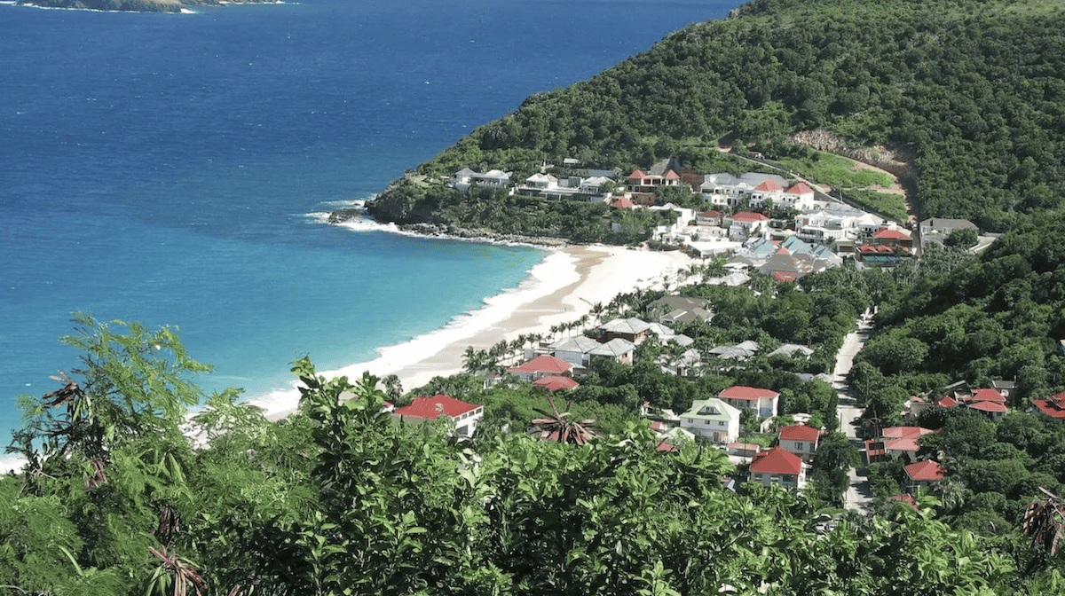 Saint-Barthélemy: the French art of living under the Caribbean sun - plage-flamands