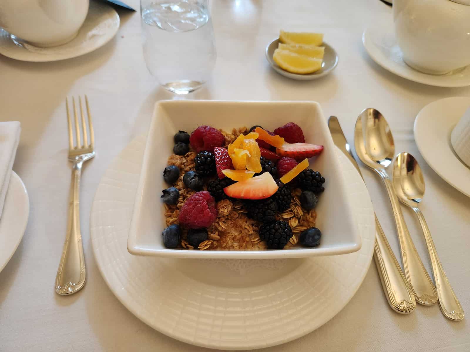 Review: St. Regis New York | Marriott Bonvoy - Dining -2