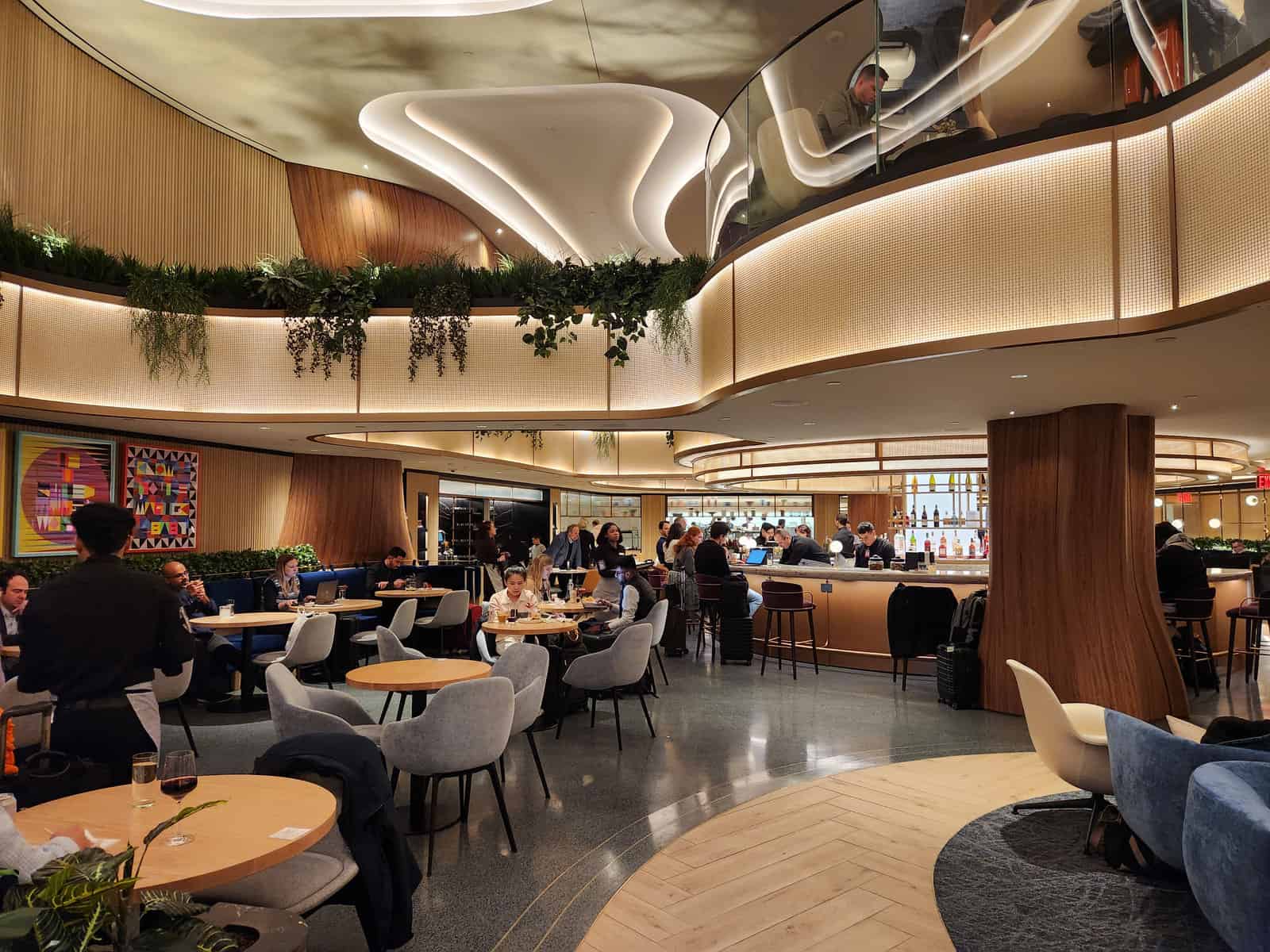 Avis&nbsp;: Chase Sapphire Lounge LaGuardia New York (LGA) - Downstairs -2