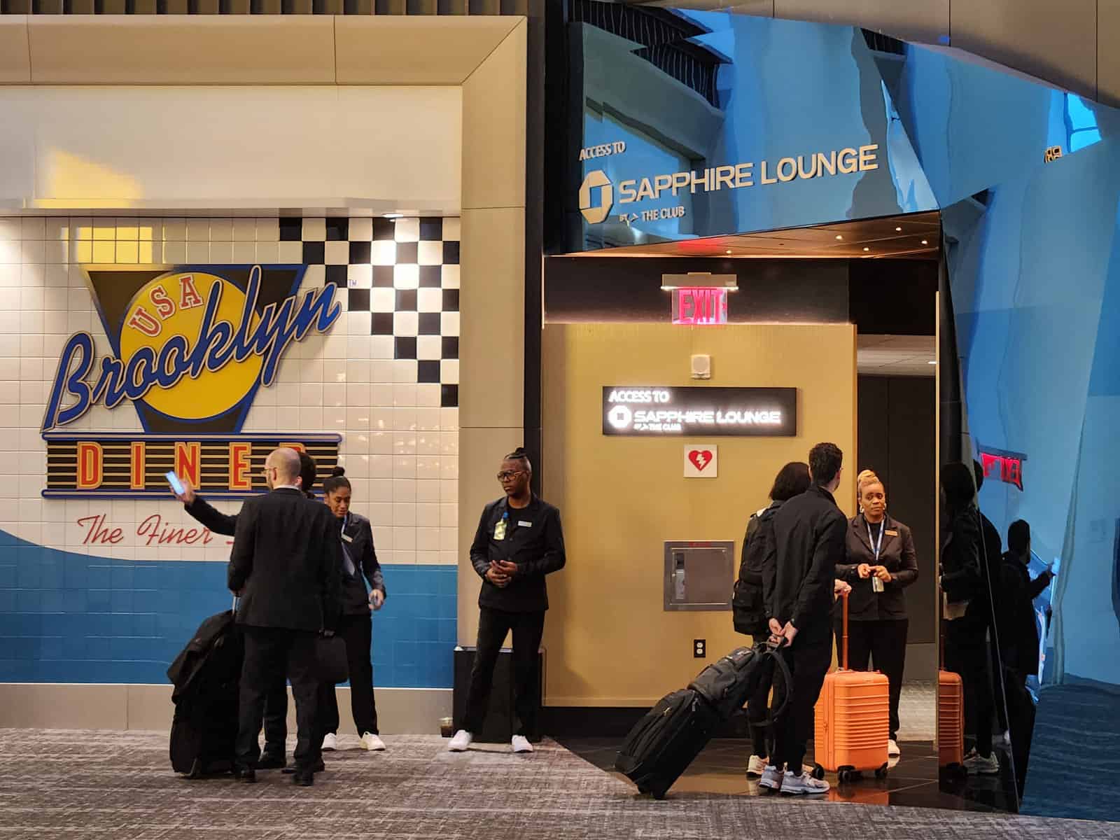 Avis&nbsp;: Chase Sapphire Lounge LaGuardia New York (LGA) - Entrance -2