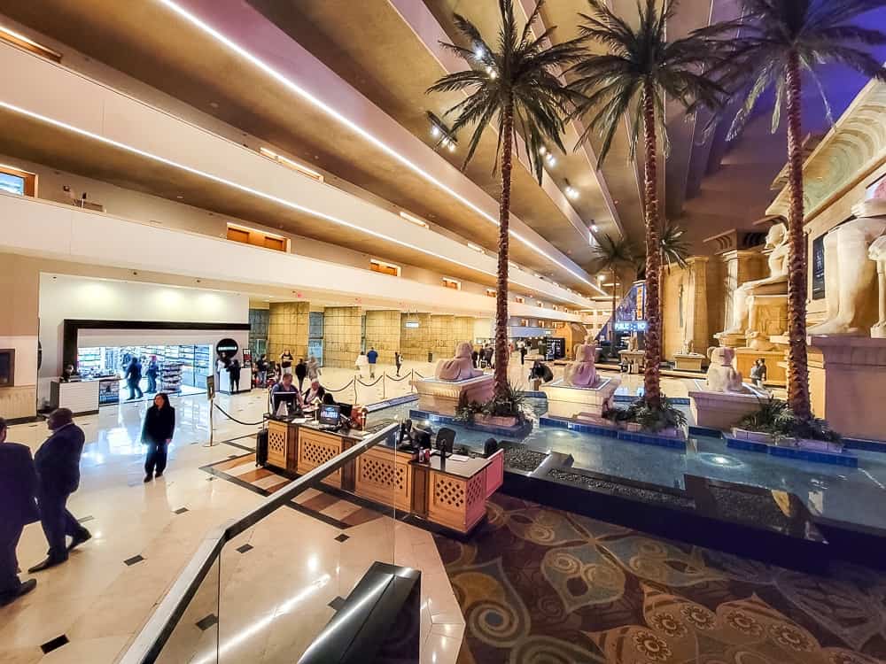Luxor Hotel Las Vegas 15
