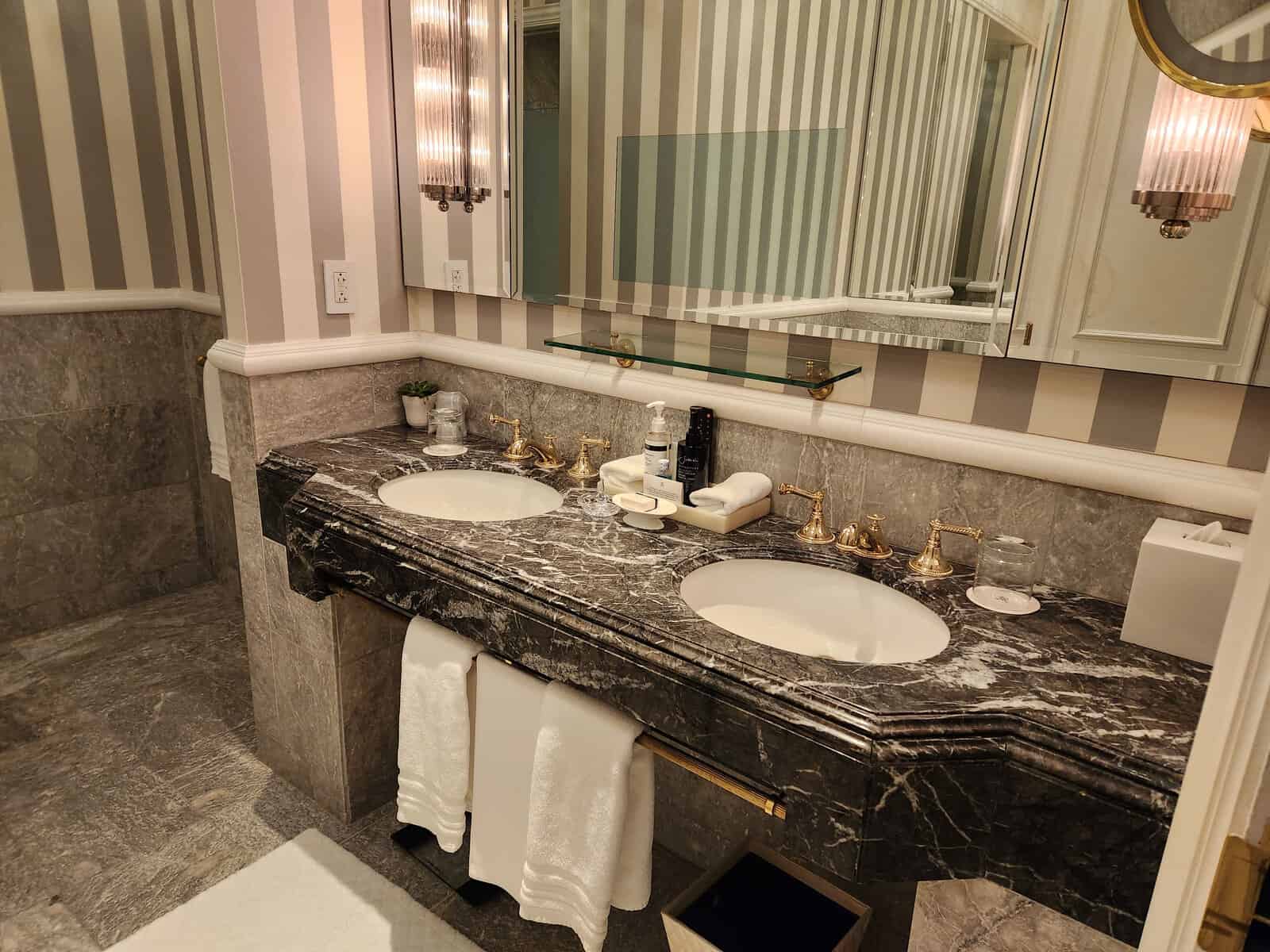 Review: St. Regis New York | Marriott Bonvoy - Room Bathroom -1