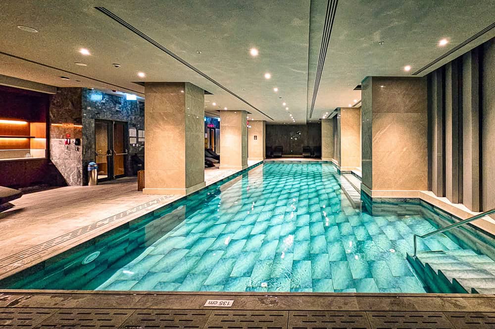 Izmir Marriott Hotel piscine interieure2