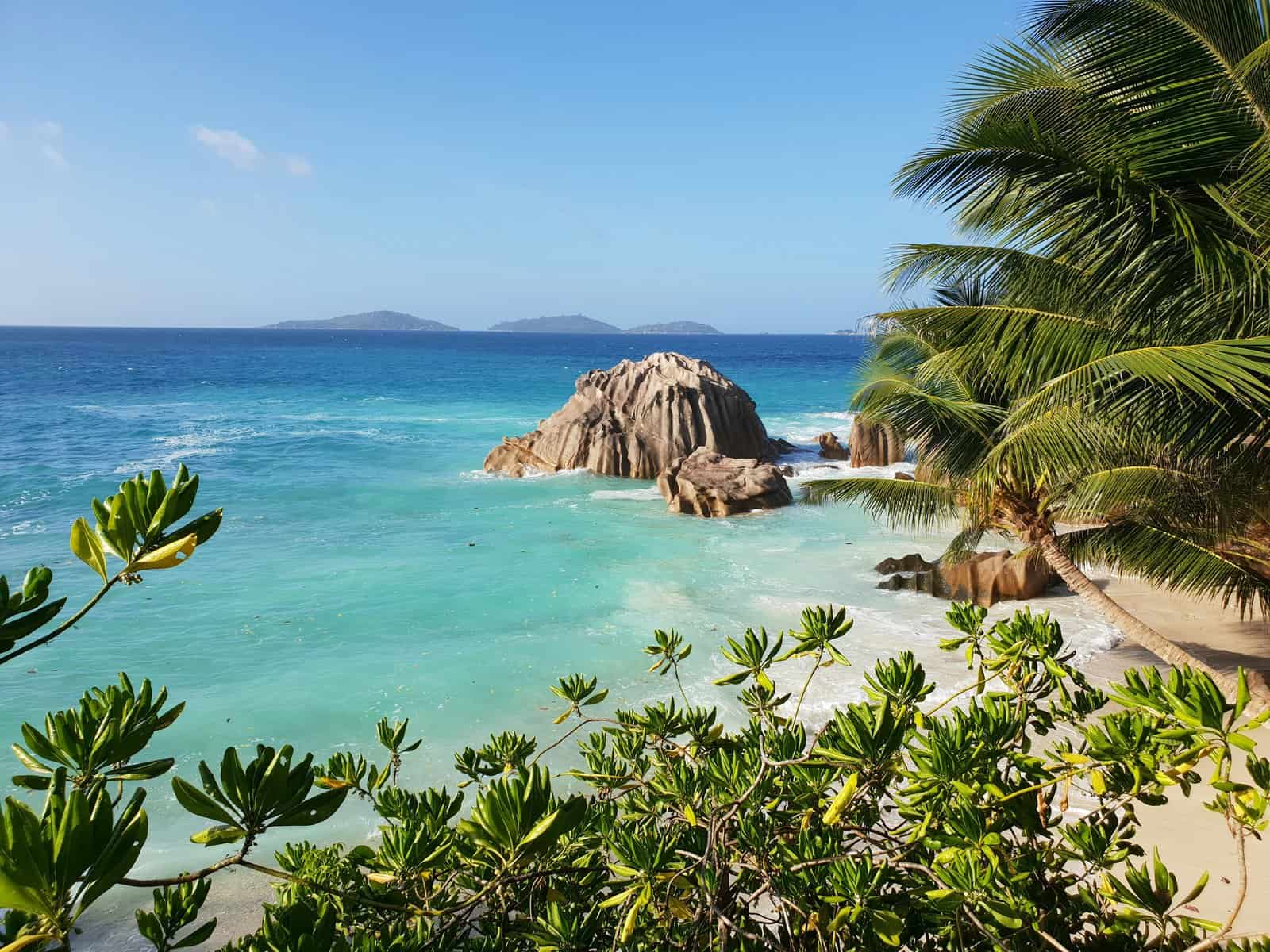 Travel to the Seychelles: Where to Stay and What to Visit - unsplash