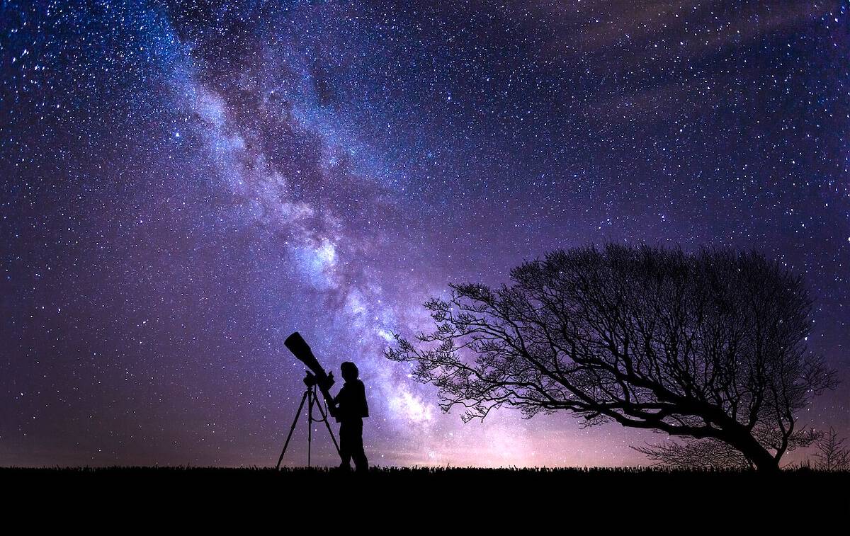 Six springtime activities in Montreal - telescope