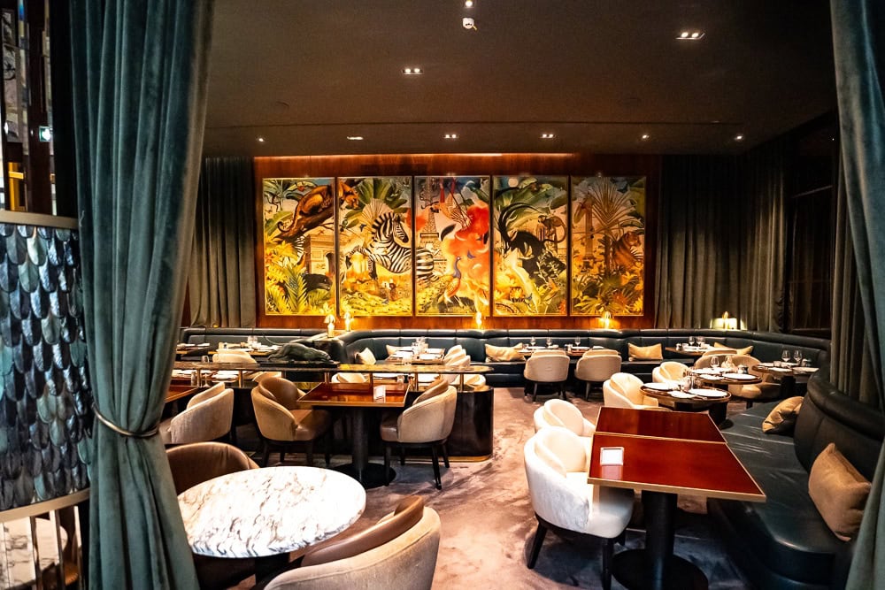 Restaurant 19 20 Prince de Galles a luxury collection hotel Paris 65
