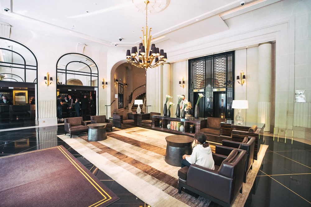 hall Prince de Galles a luxury collection hotel Paris 04