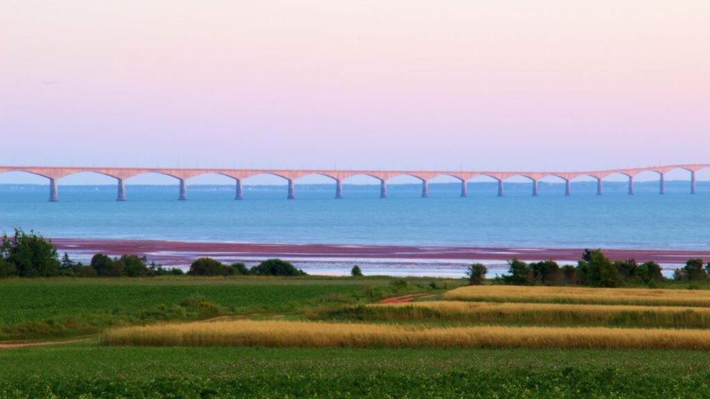 Pont de la confédération à l'Île-du-Prince-Édouard lors d’un road trip au Canada